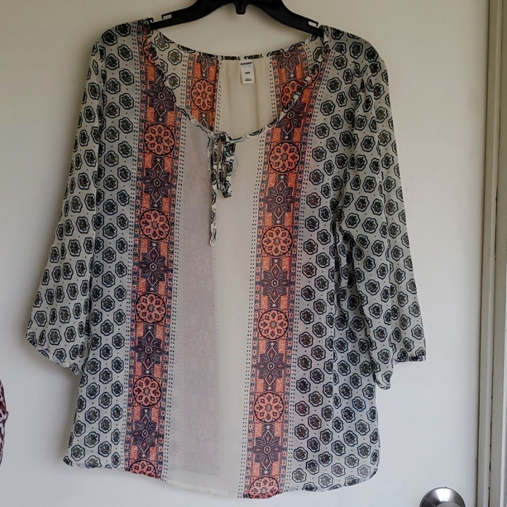 Old Navy chiffon priblouses. Sz.L